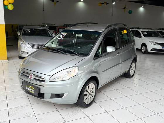 FIAT IDEA 1.4 MPI ATTRACTIVE 8V FLEX 4P MANUAL FIAT IDEA 1.4 MPI ATTRACTIVE 8V FLEX 4P MANUAL